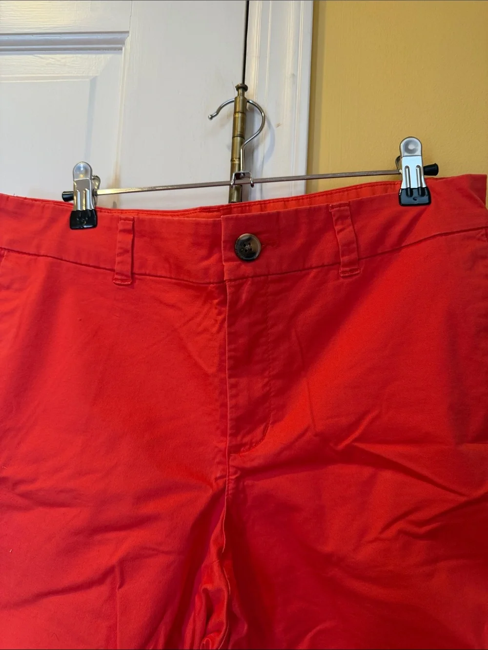 Old Navy women’s Red Casual Cotton Shorts, size 8